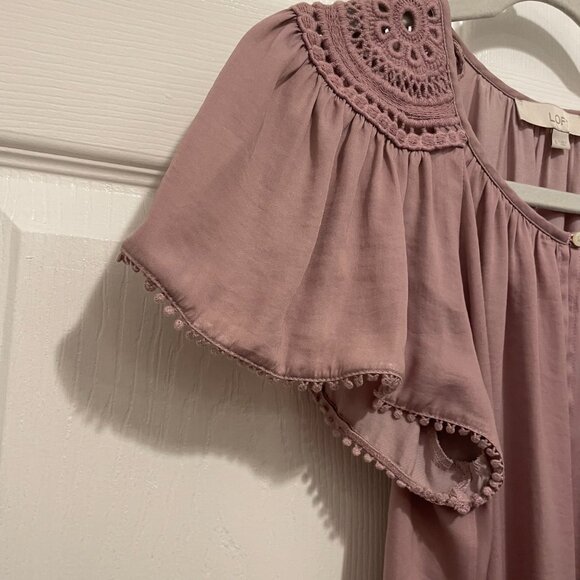 Loft Plum Flutter Sleeve Blouse- 25% Off Two or More Items - Picture 3 of 5